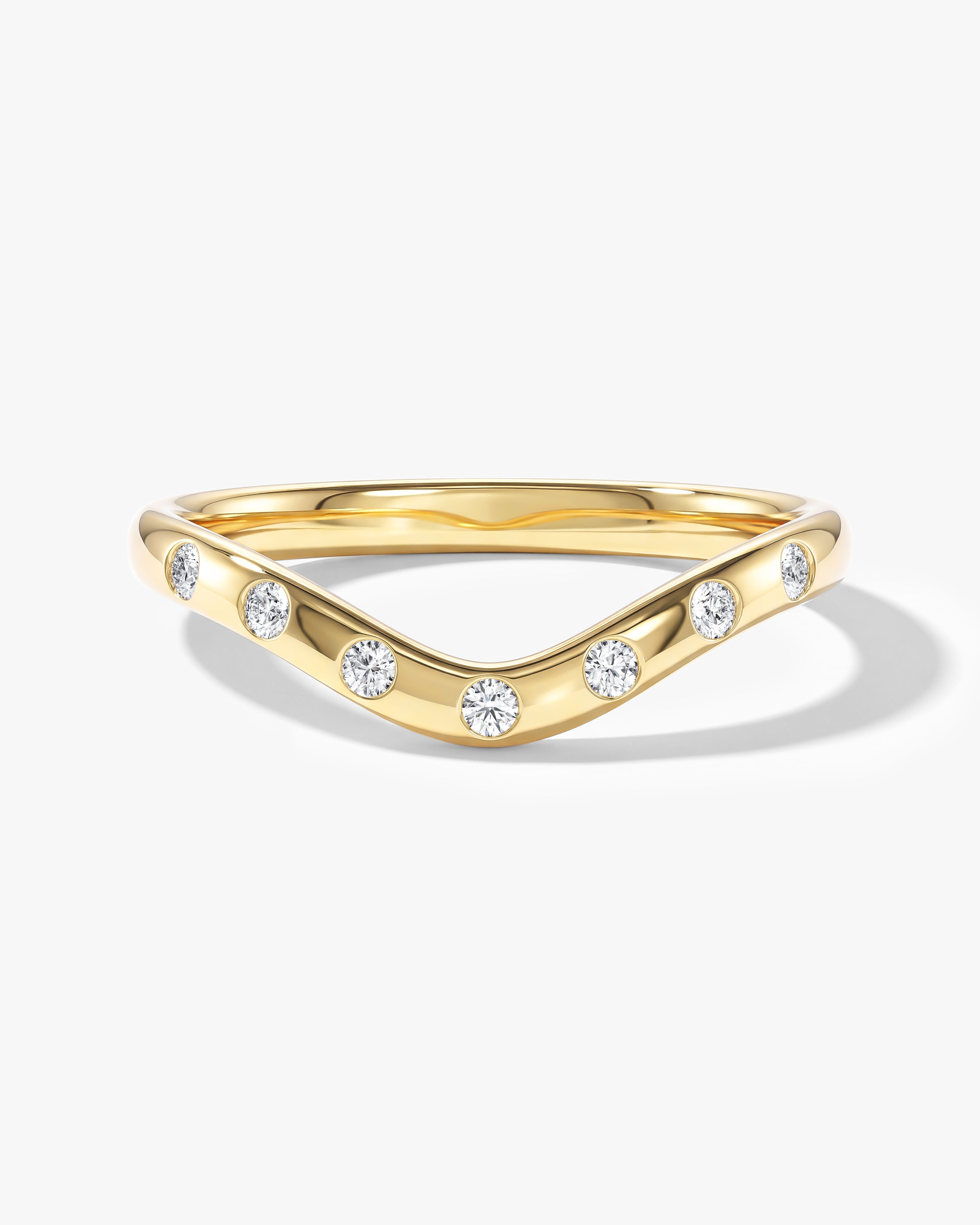 Gebogener Ewigkeitsring mit eingeriebener Fassung (0,10 CT TW)