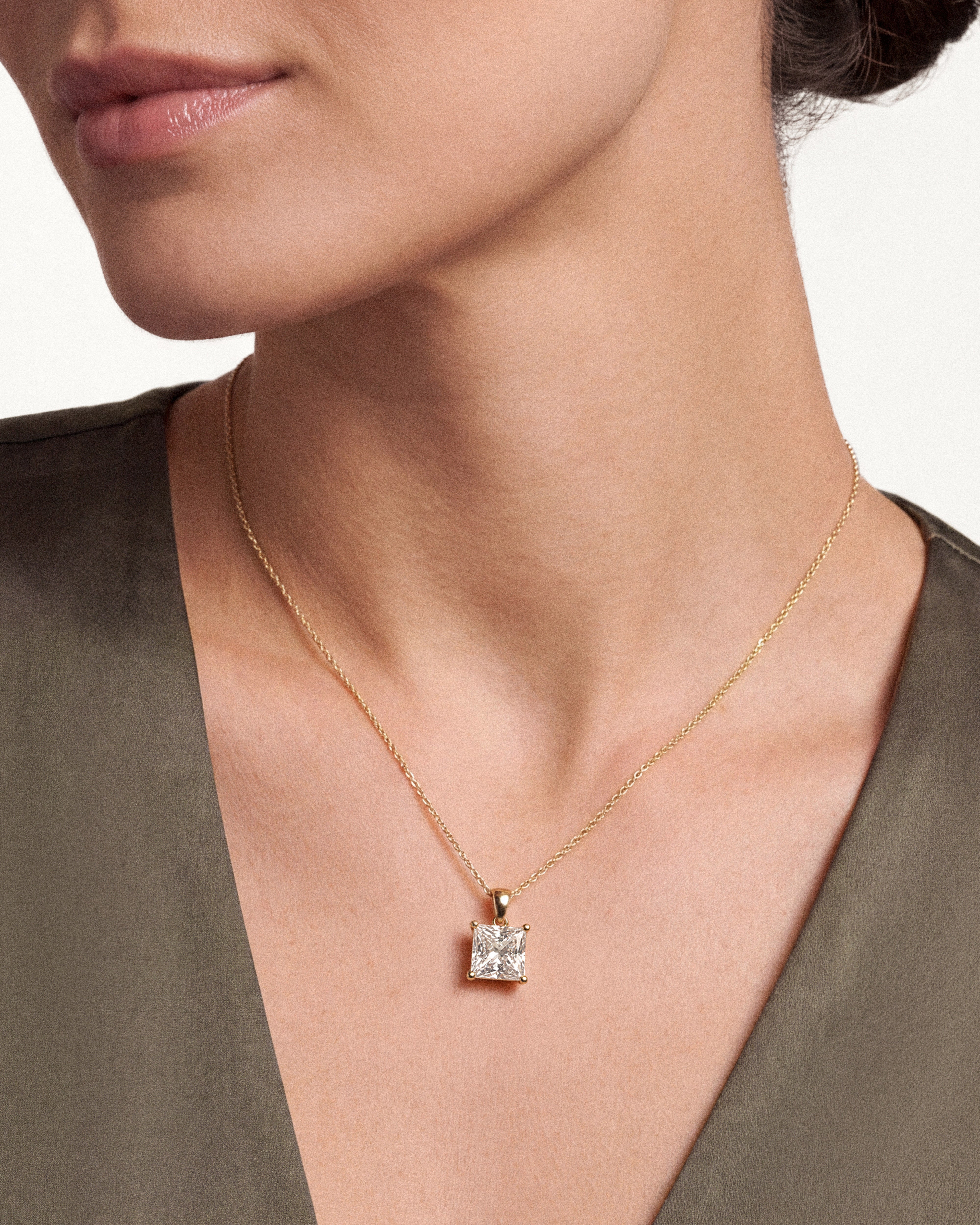 Princess Cut Solitaire Pendant (2.00 CT)