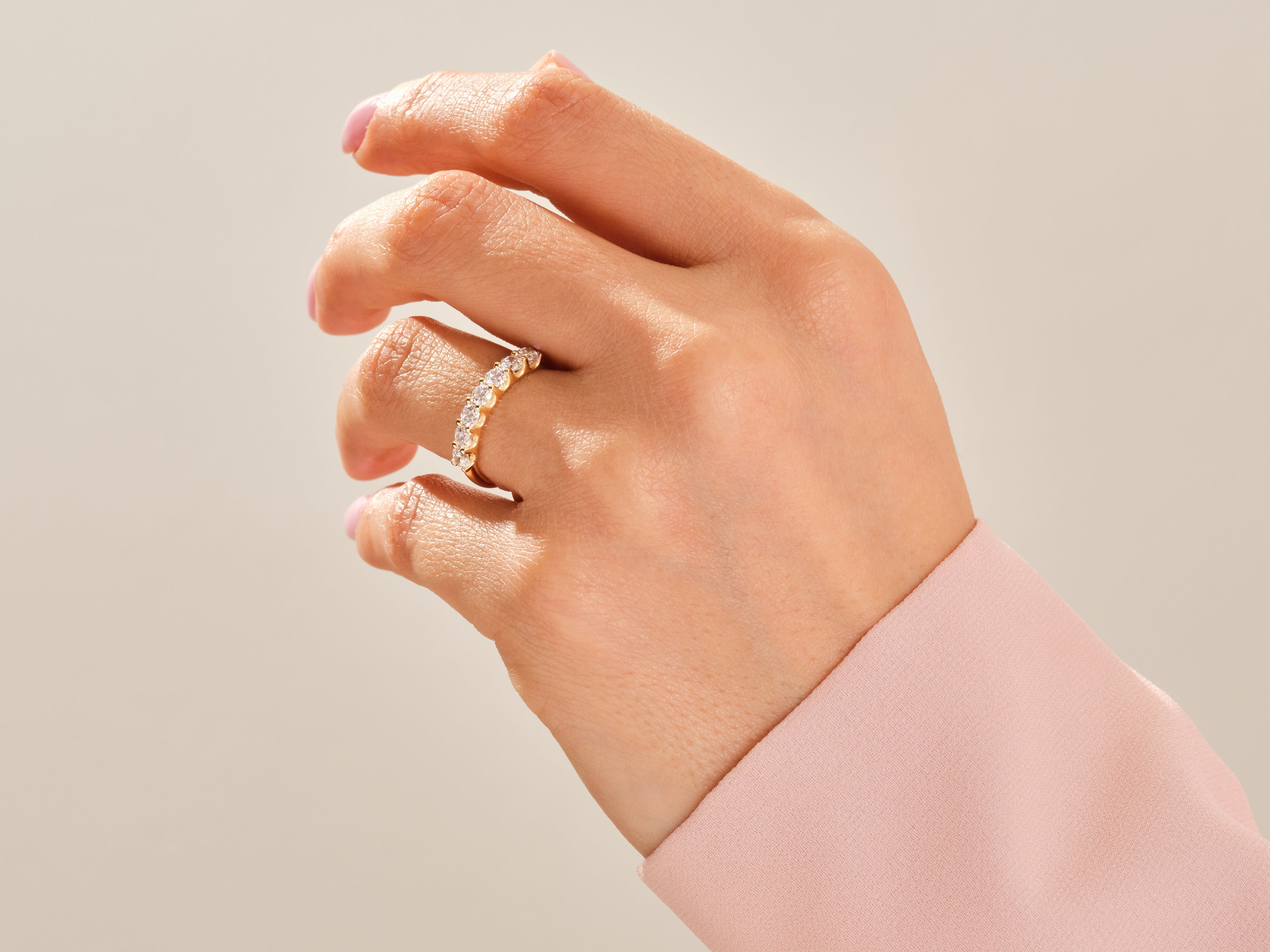 U-Krappen Sieben-Stein Diamant-Jubiläumsring (0,70 CT TW)