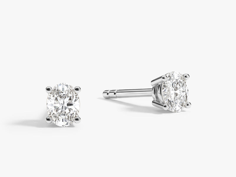 Ovale Ohrstecker (0,25 ct tw)
