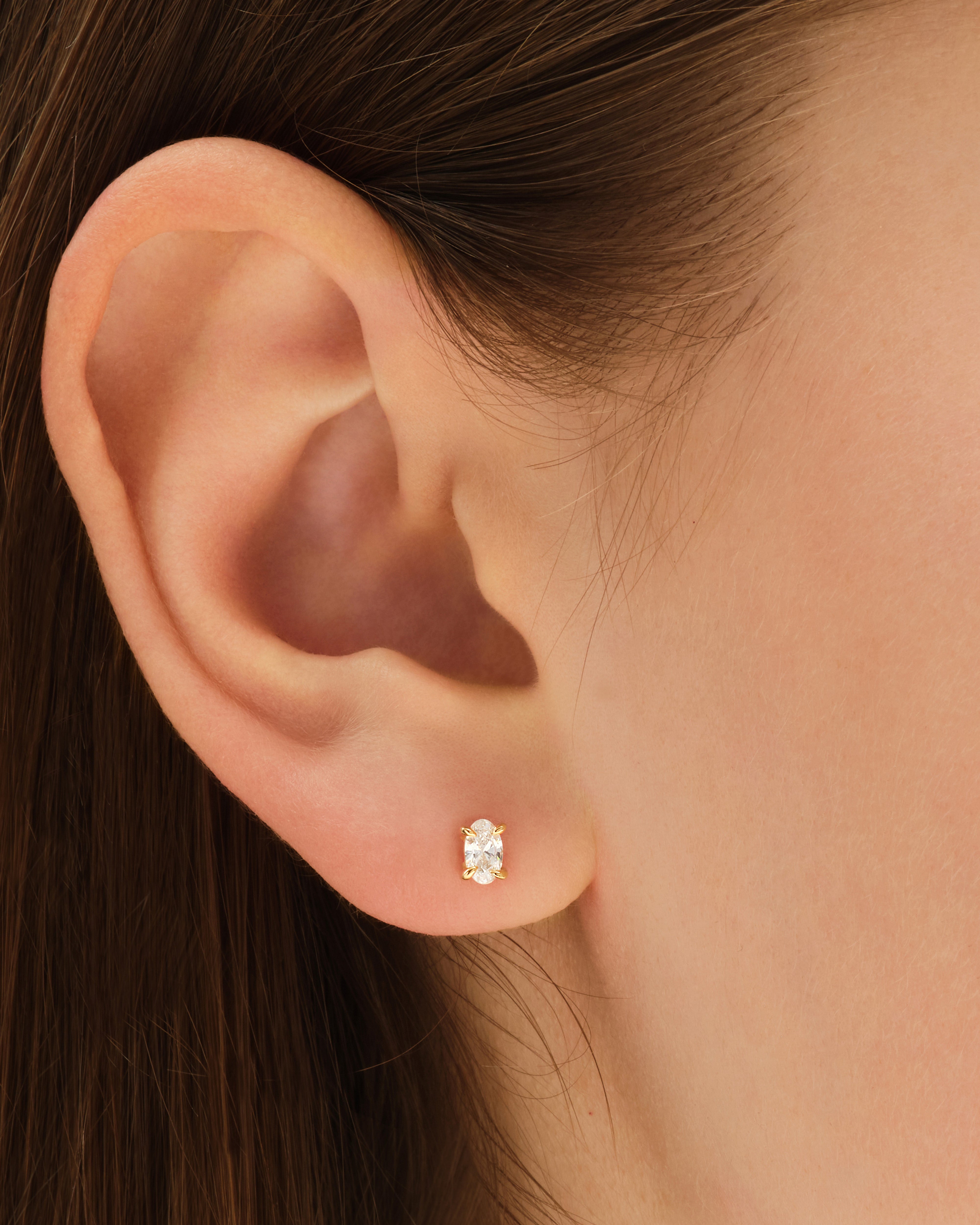 Ovale Ohrstecker (0,50 ct tw)