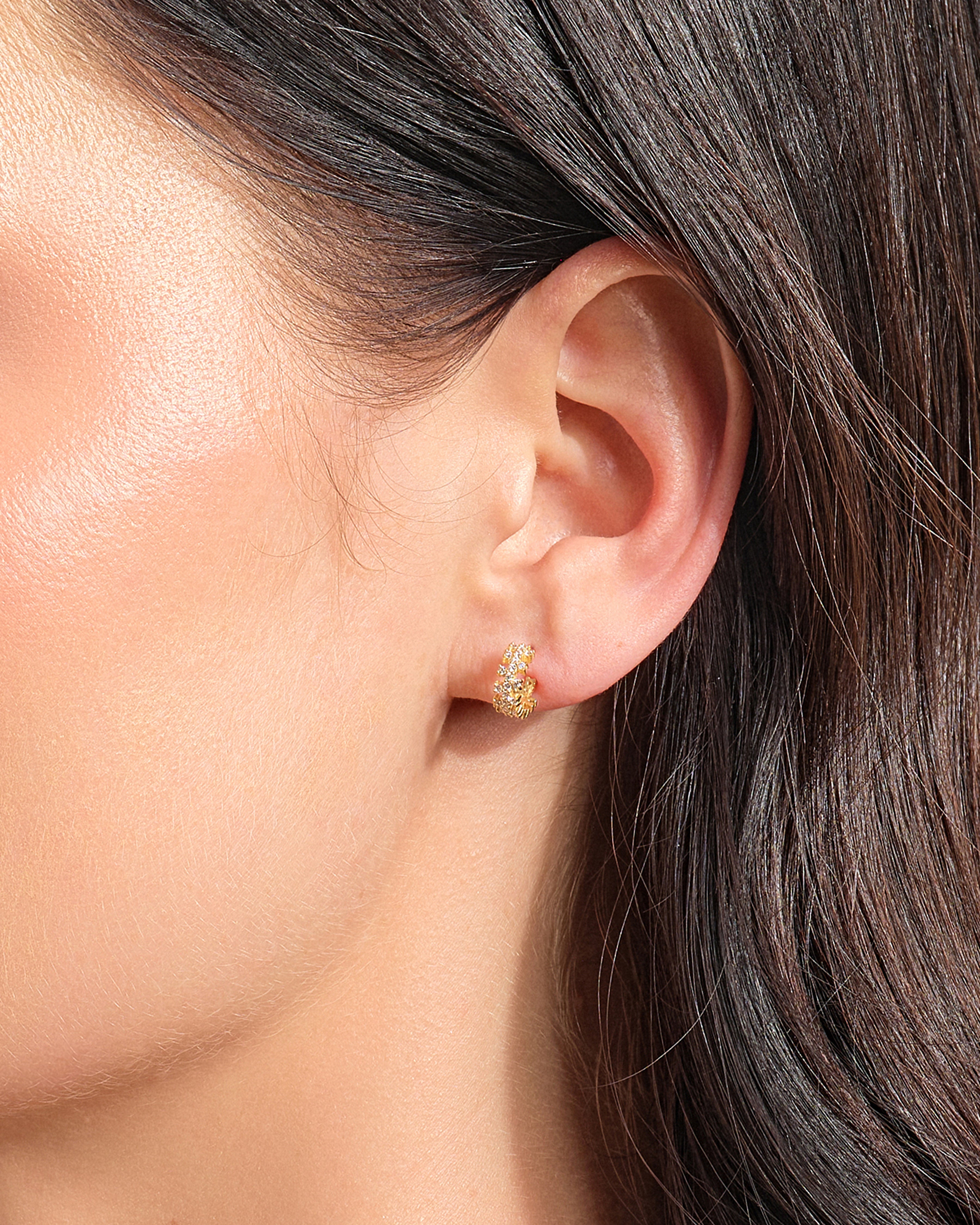 Half-Hoop Ohrstecker 