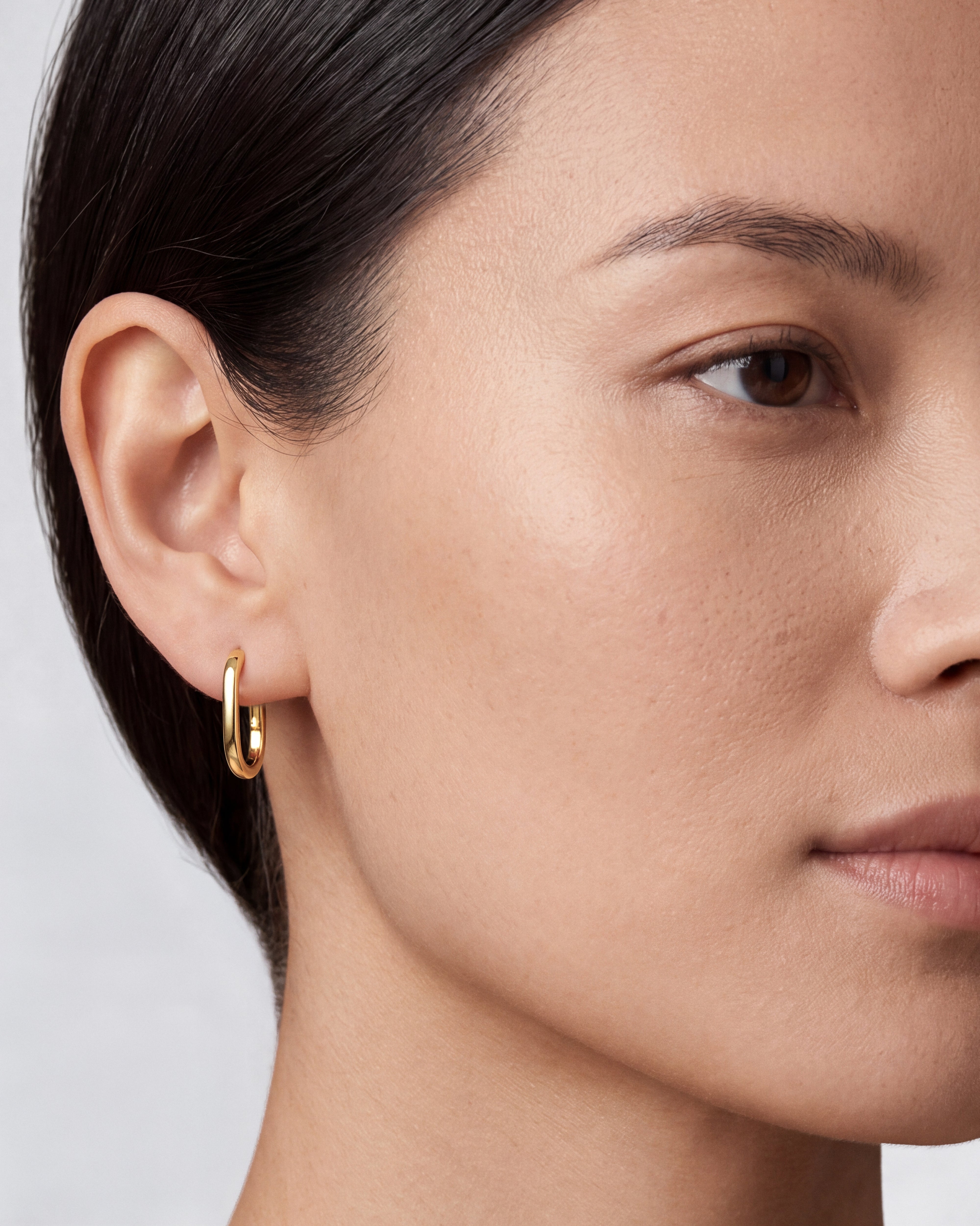Elongated Oval Hoop Earrings