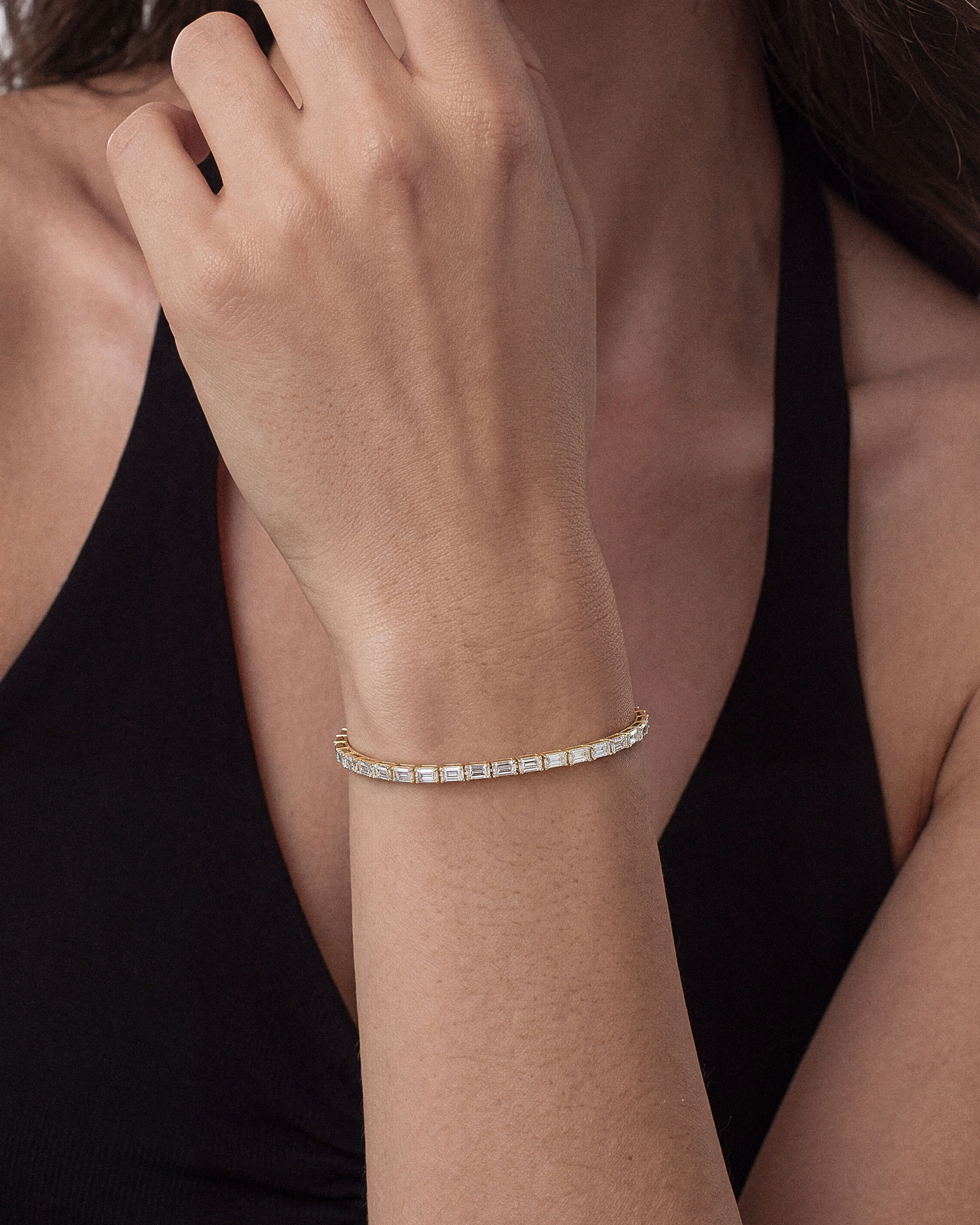 Labordiamant Tennisarmband im Smaragdschliff (15,50 ct tw) 
