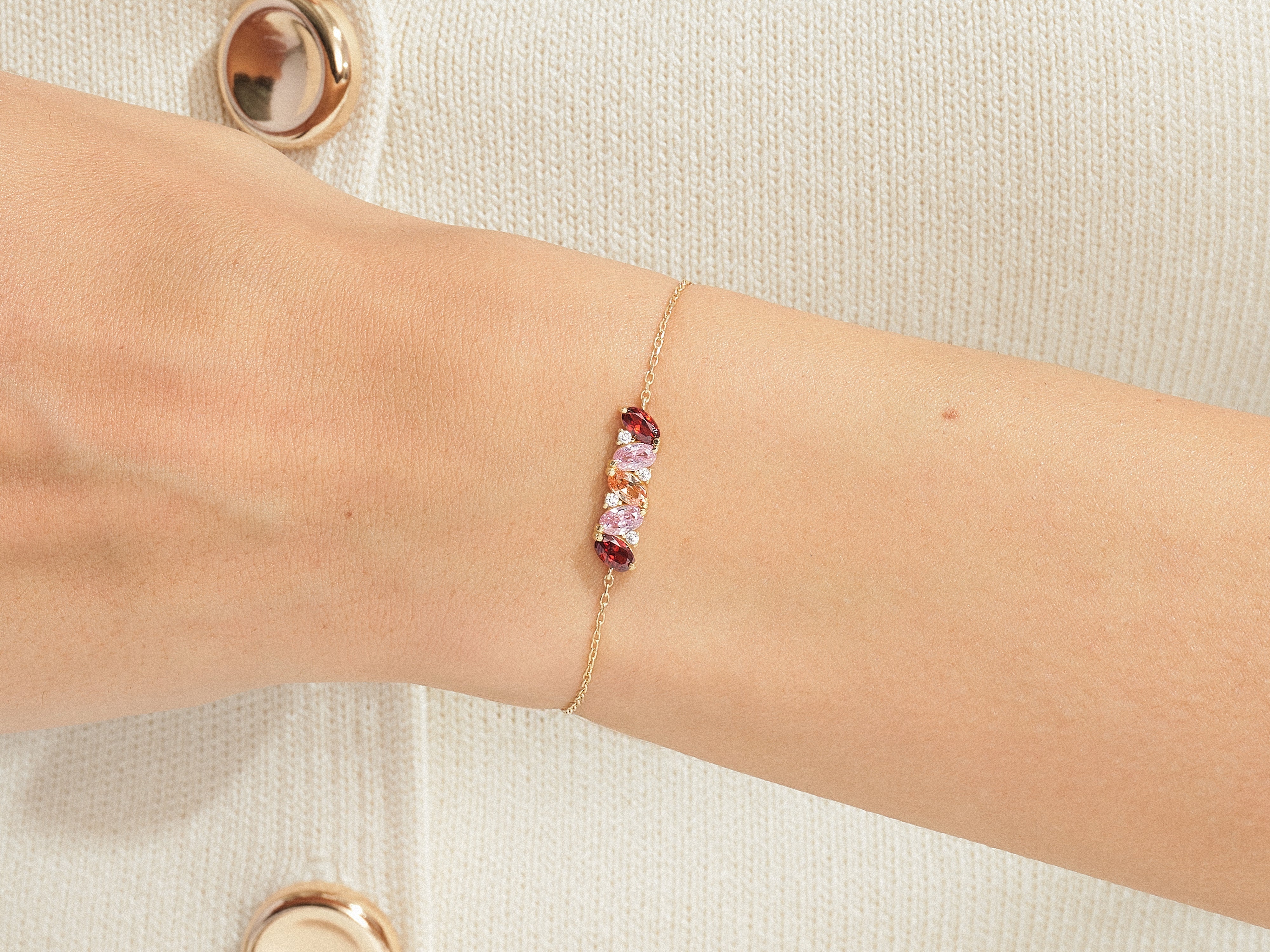 Ovalschliff Geburtsstein-Armband