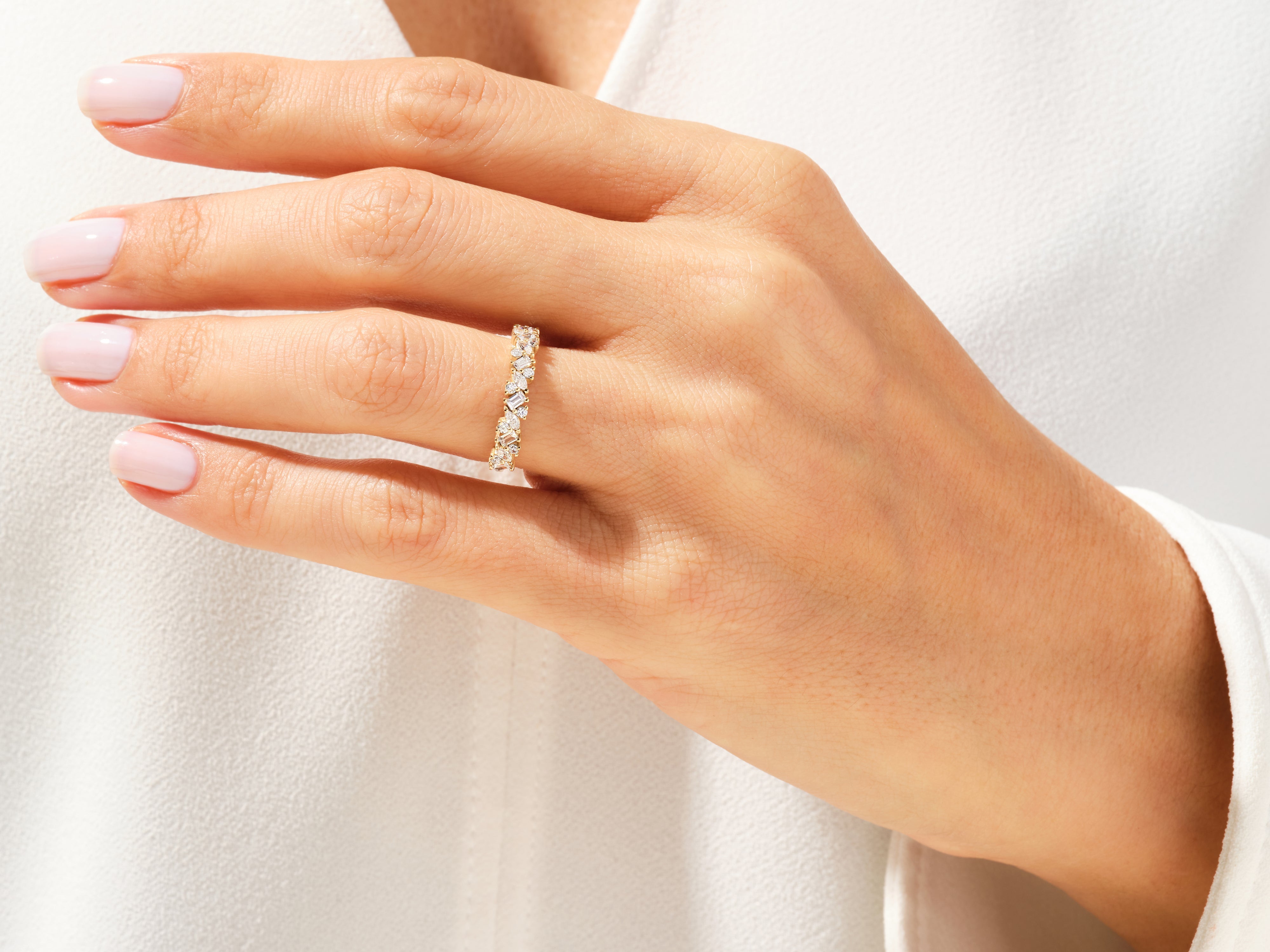 Mehrfach geschliffener Cluster-Diamant-Ehering