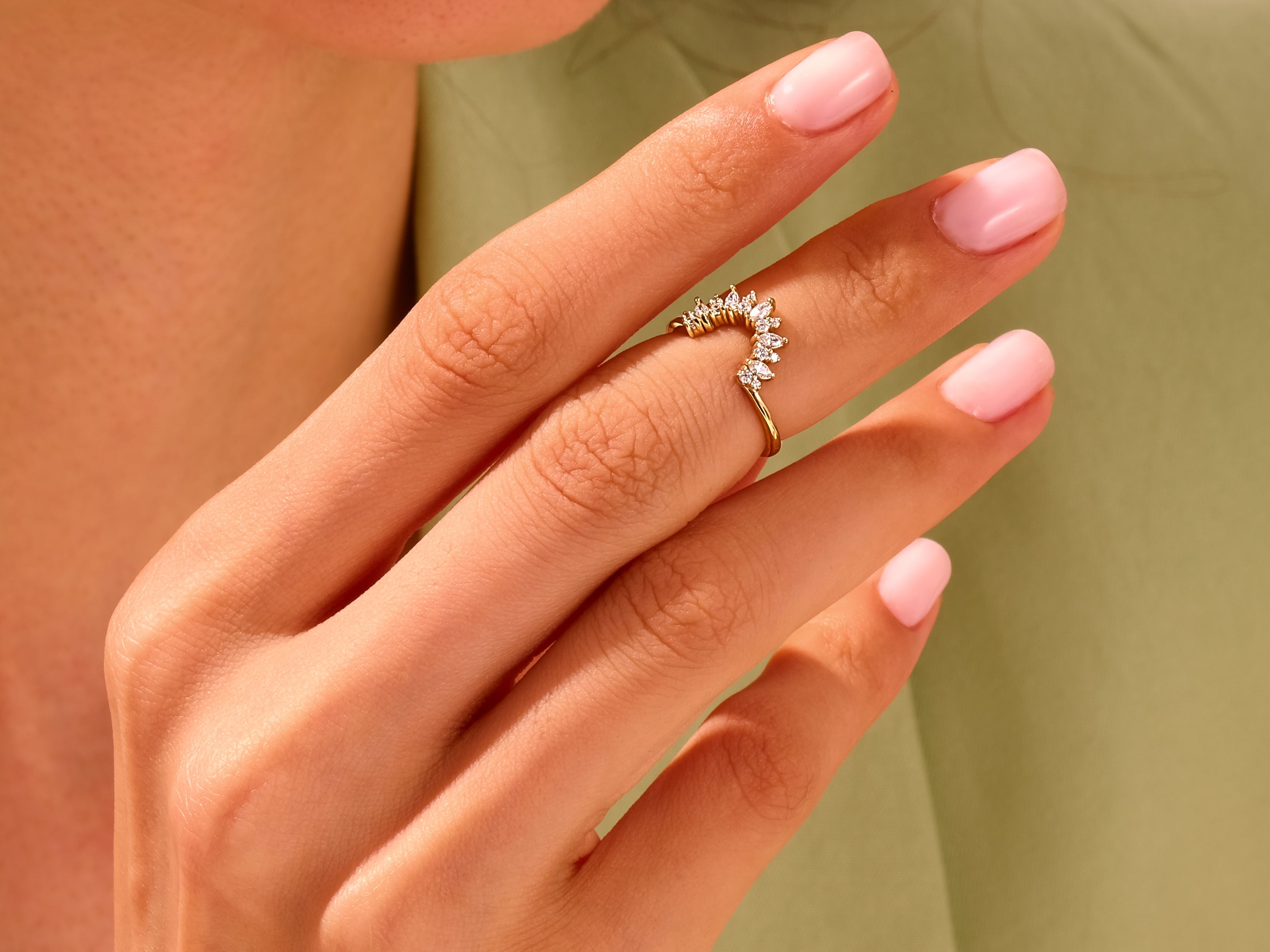 Diamantring in Marquise-Krone