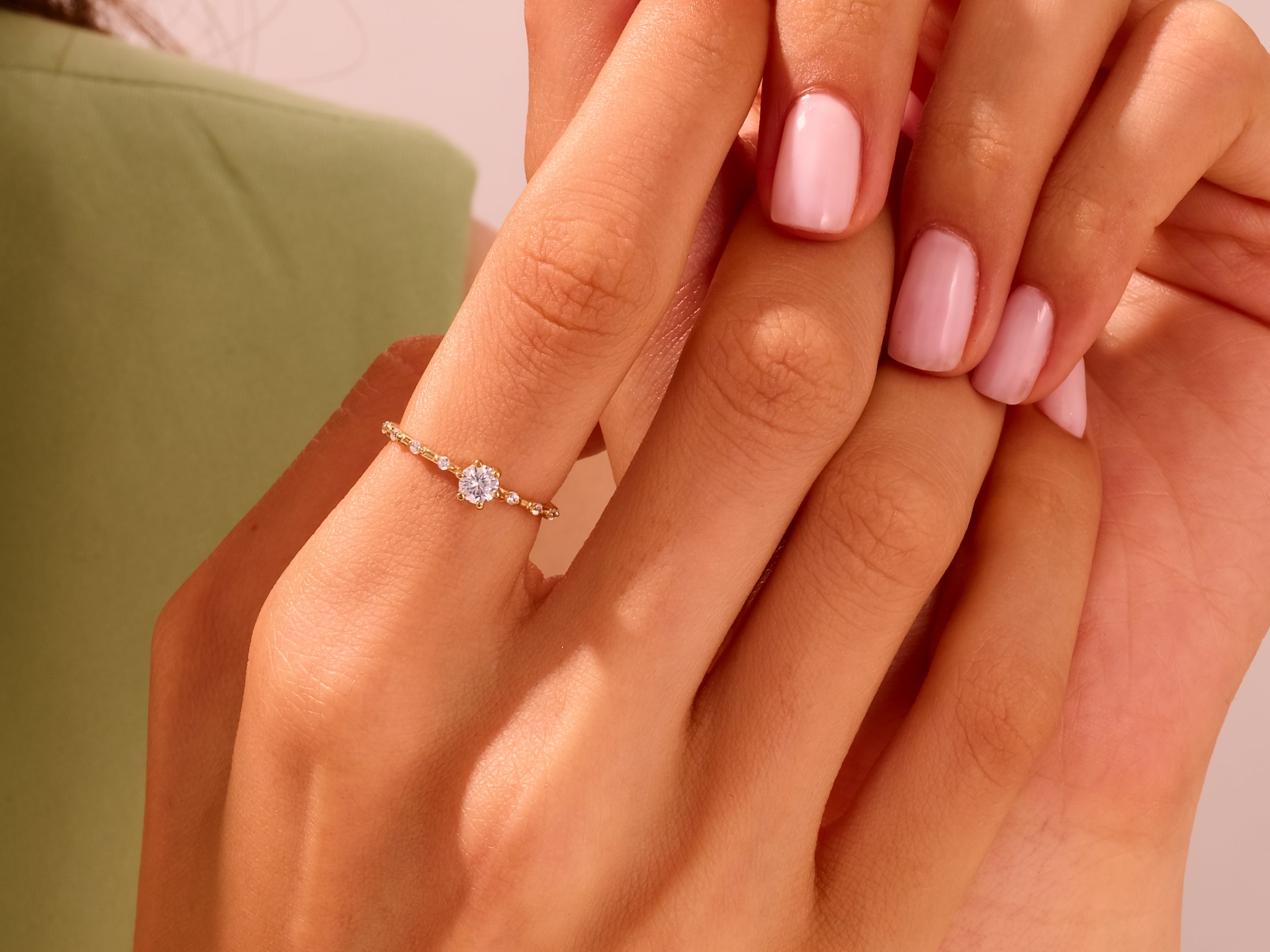 Halbe Ewigkeit Diamantring mit Abstand