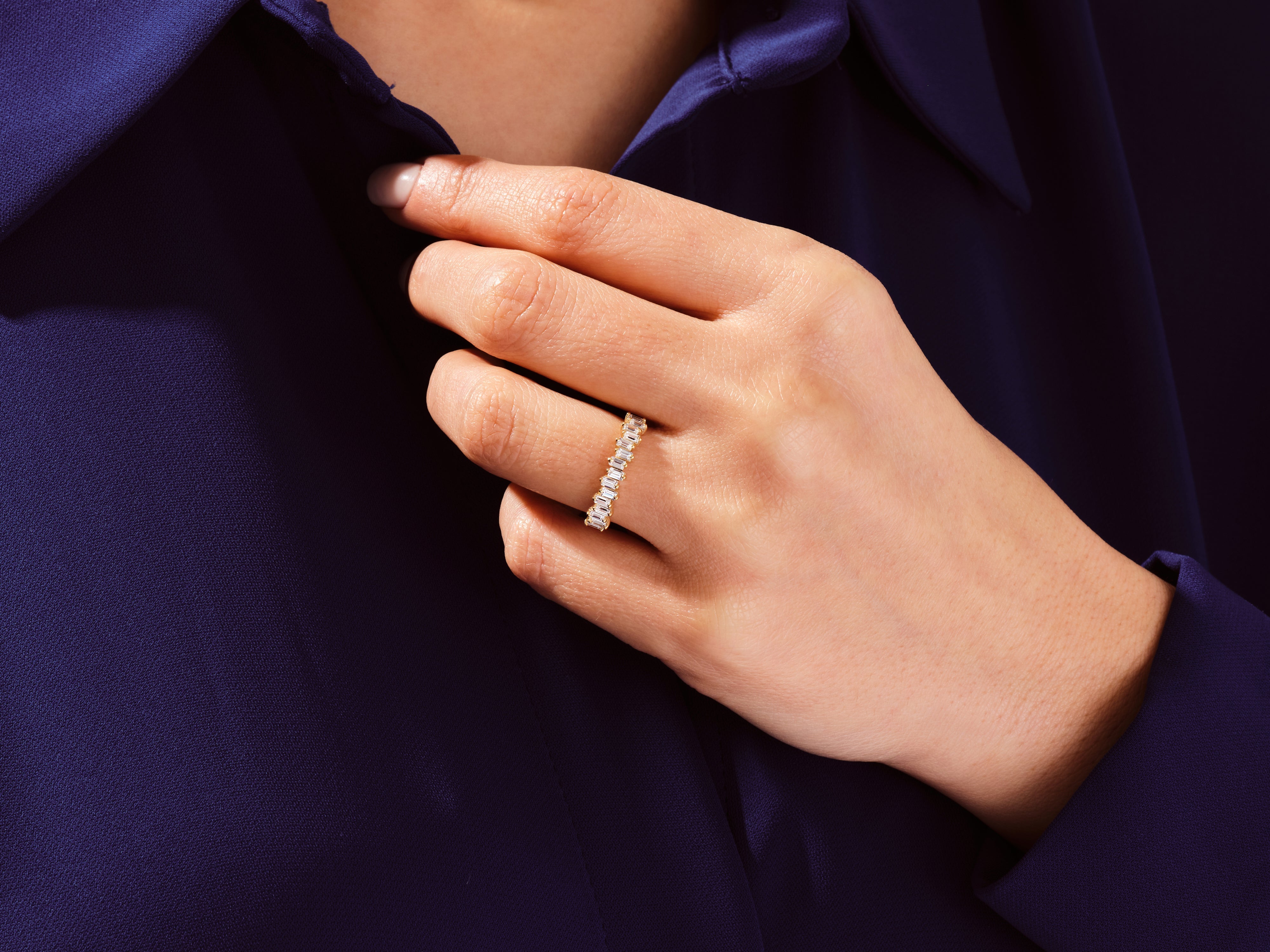 Vertikaler Baguetteschliff-Diamant-Ehering