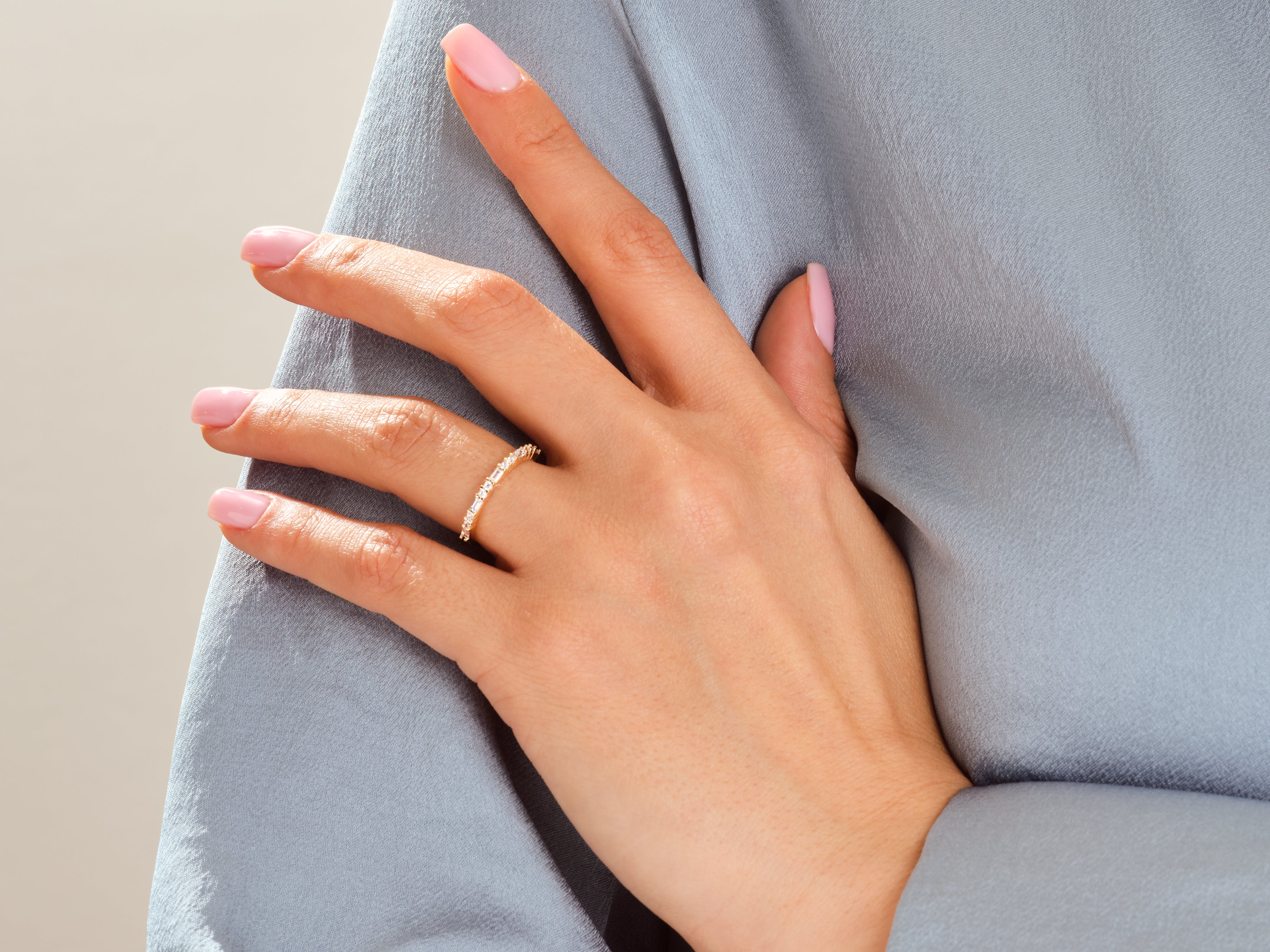 Baguetteschliff und Doppelrund-Diamant-Ehering