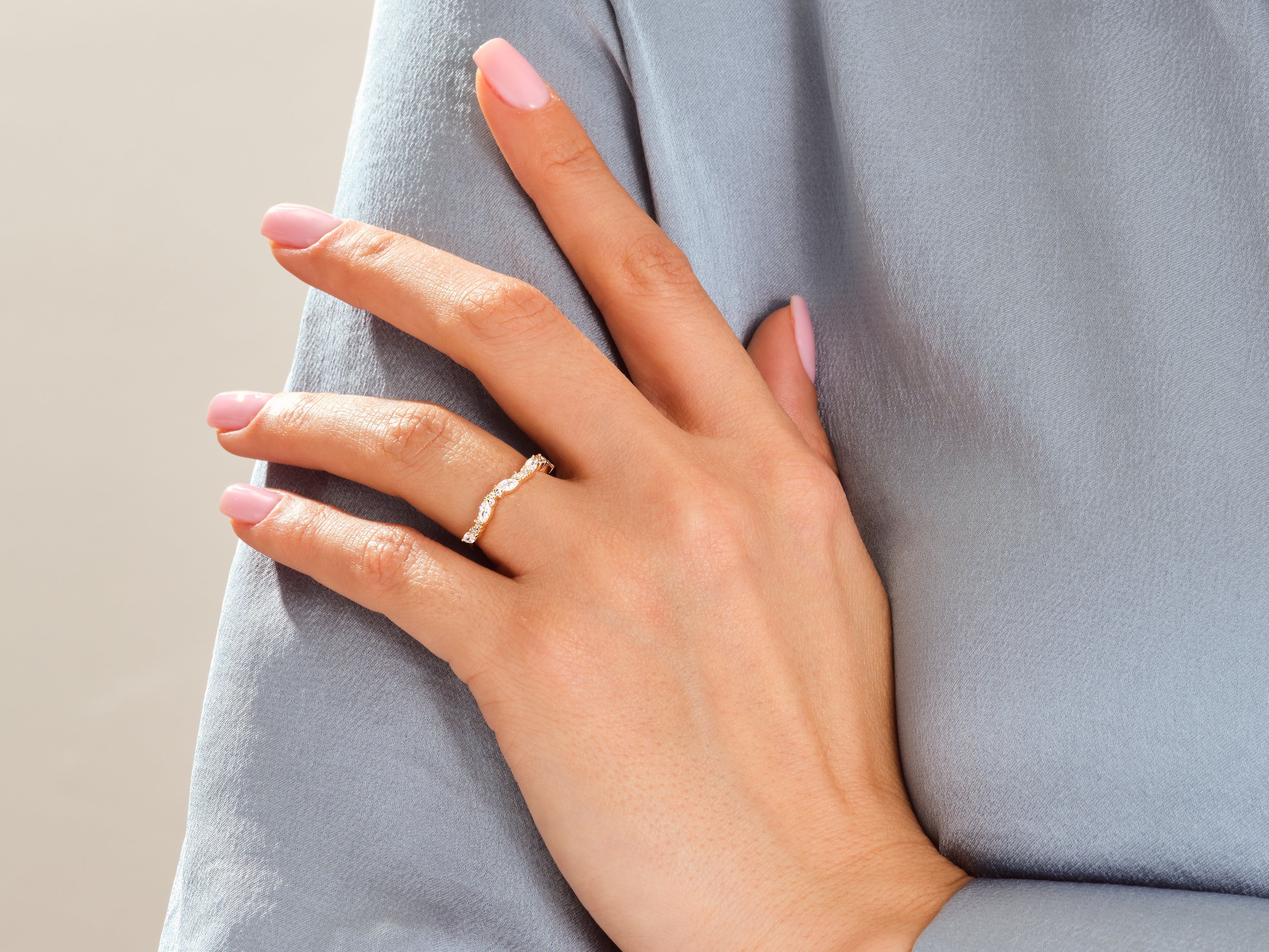 Marquise und Rund Cluster-Diamant-Ehering