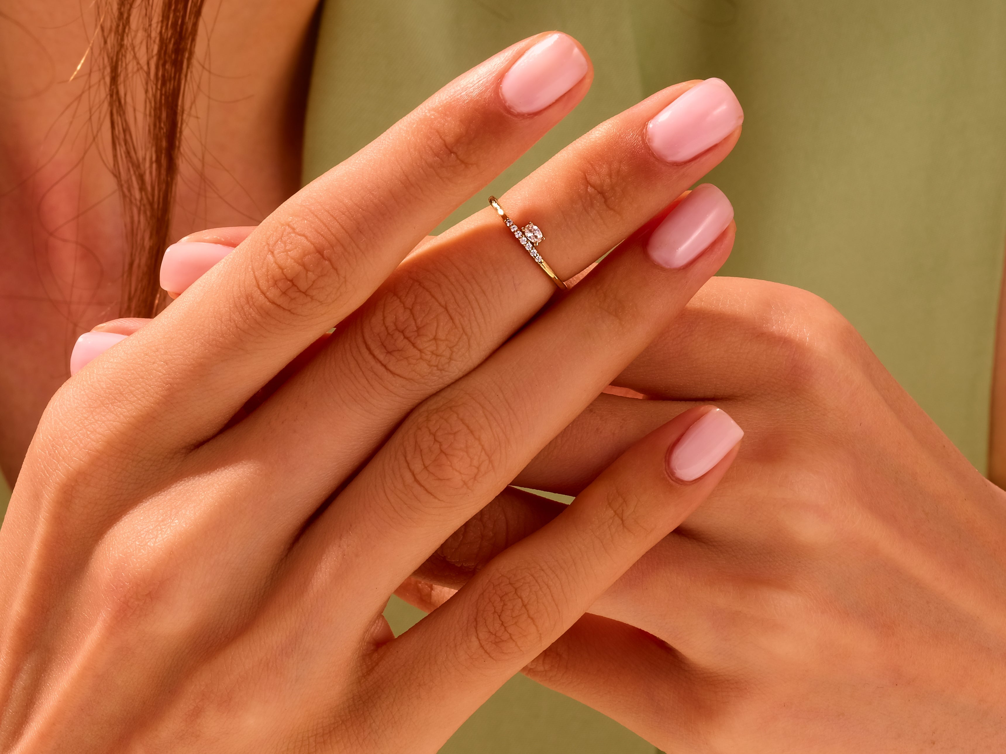 Solo-ovaler Diamantring