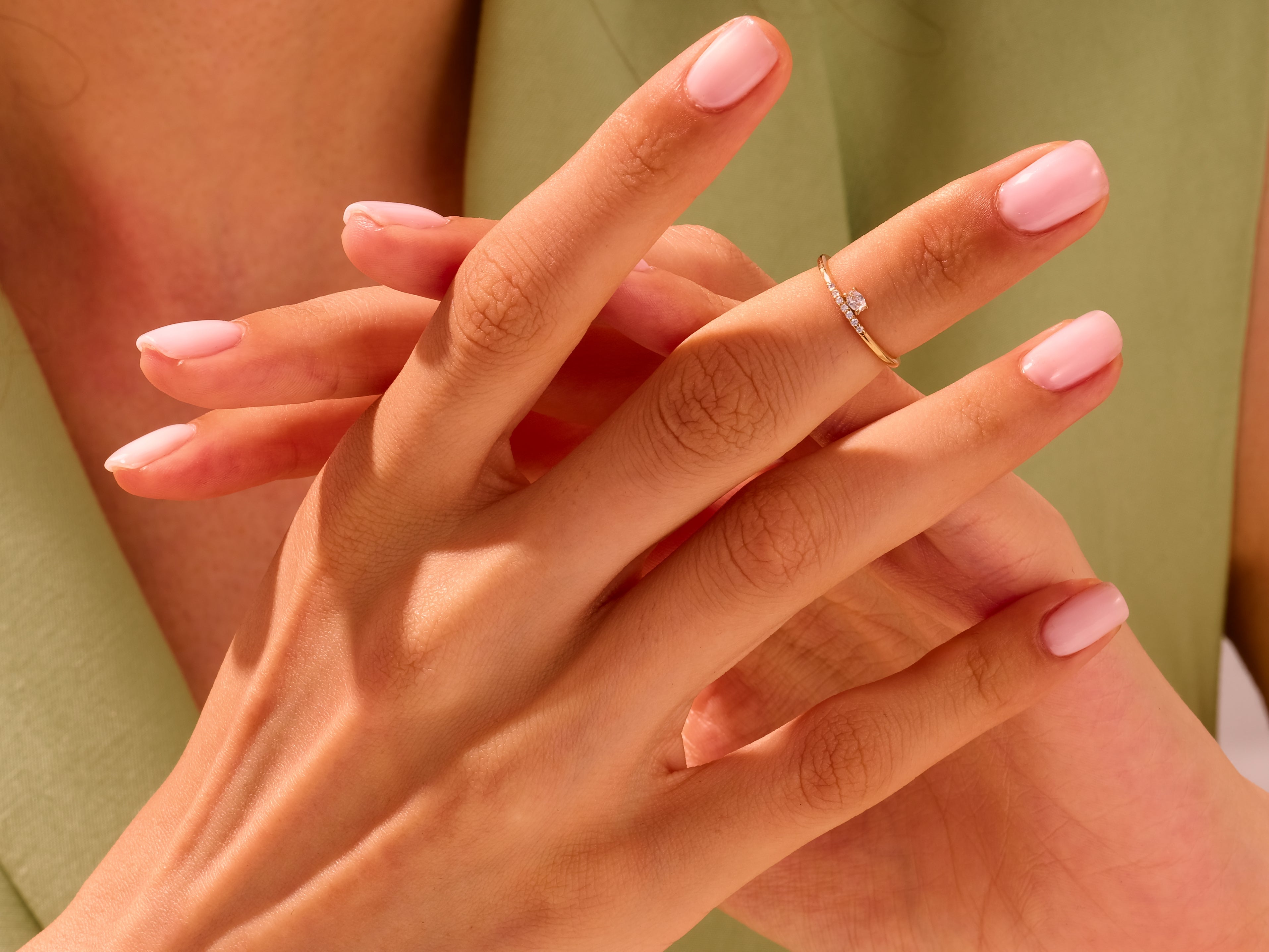 Solo-ovaler Diamantring