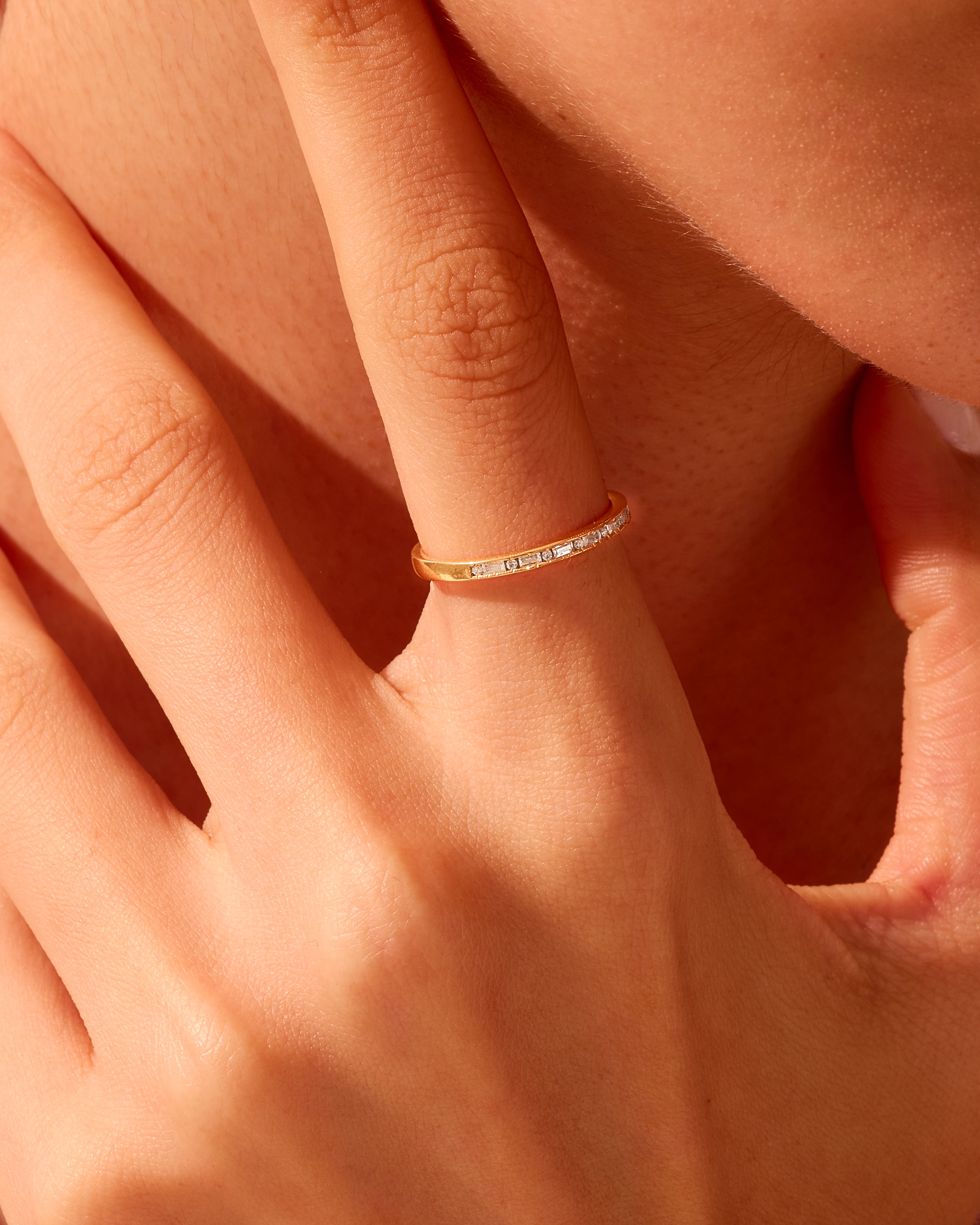Channel Set Baguette und Rund Ring