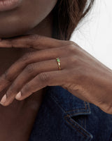 Geburtsstein Ring in Bezel- und Baguetteschliff