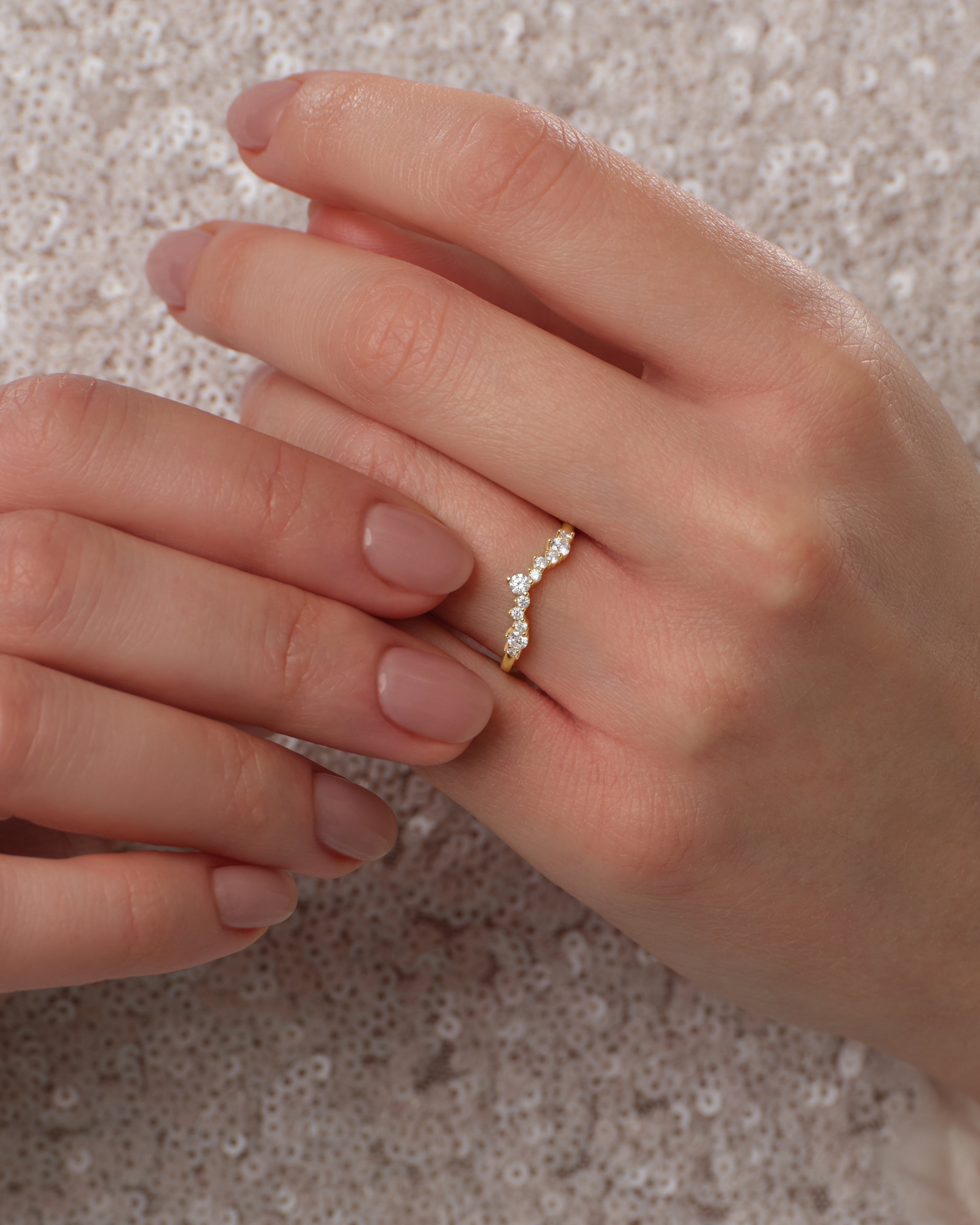 Chevron Ewigkeitsring im Nesting Desing (0,30 CT TW)