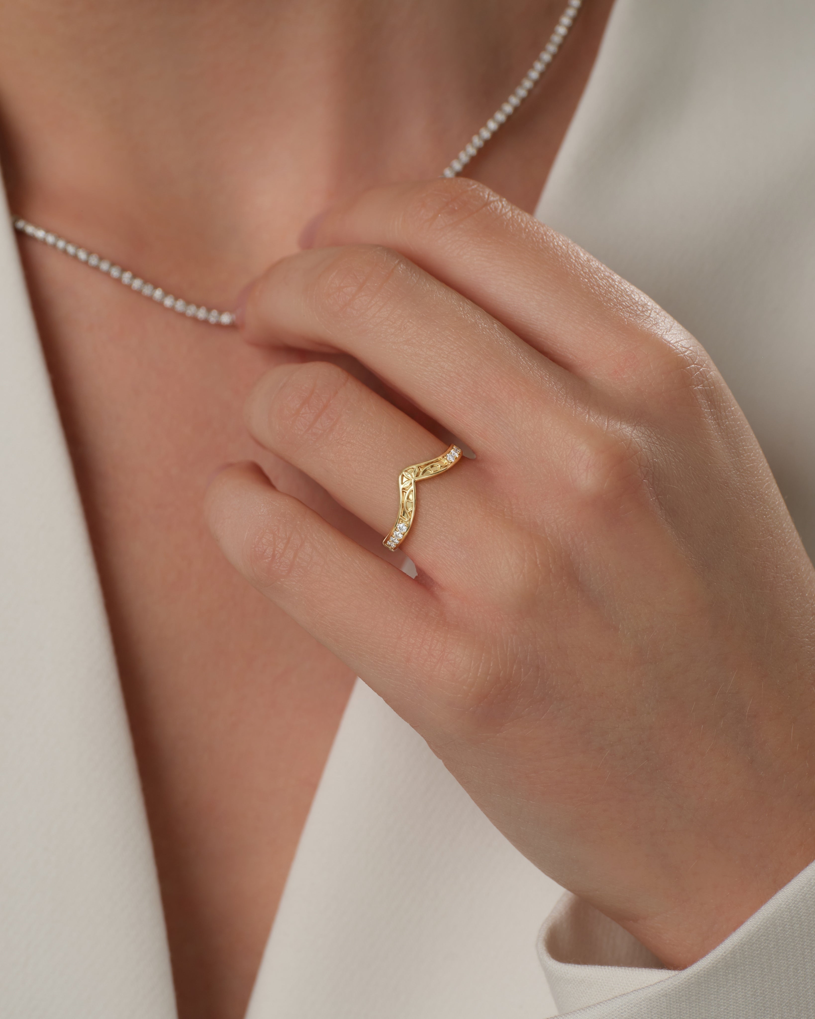 Filigraner Ewigkeitsring im Nesting Design (0,15 CT TW)