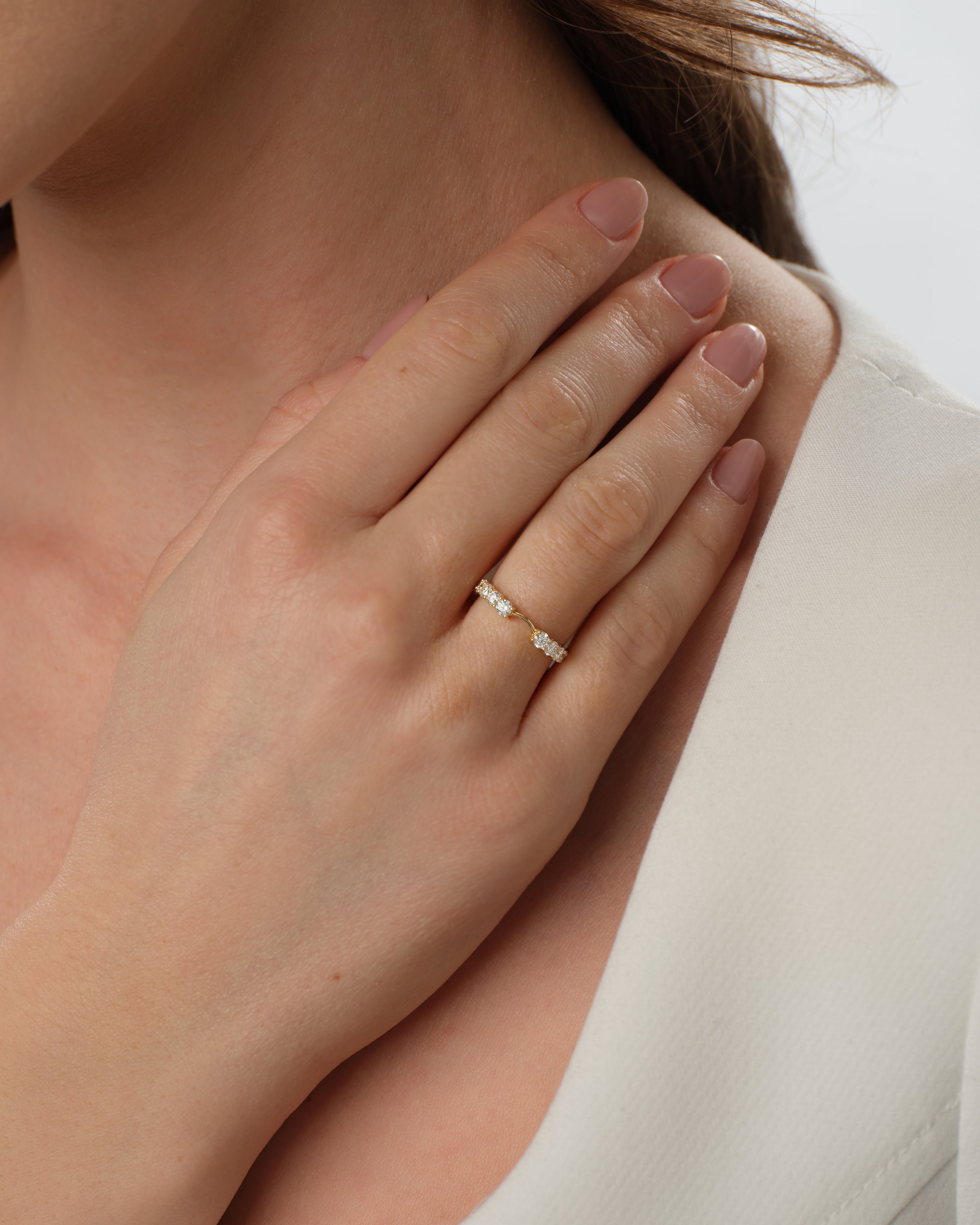 Aura Ewigkeitsring im Nesting-Design (0,80 CT TW)