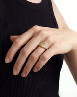 Siegel Ring mit Verstreuten Sternen