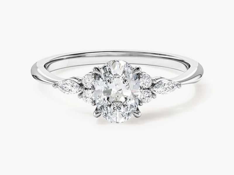 Moissanit Verlobungsring im Ovalschliff mit Cluster-Akzent (1,00 CT)