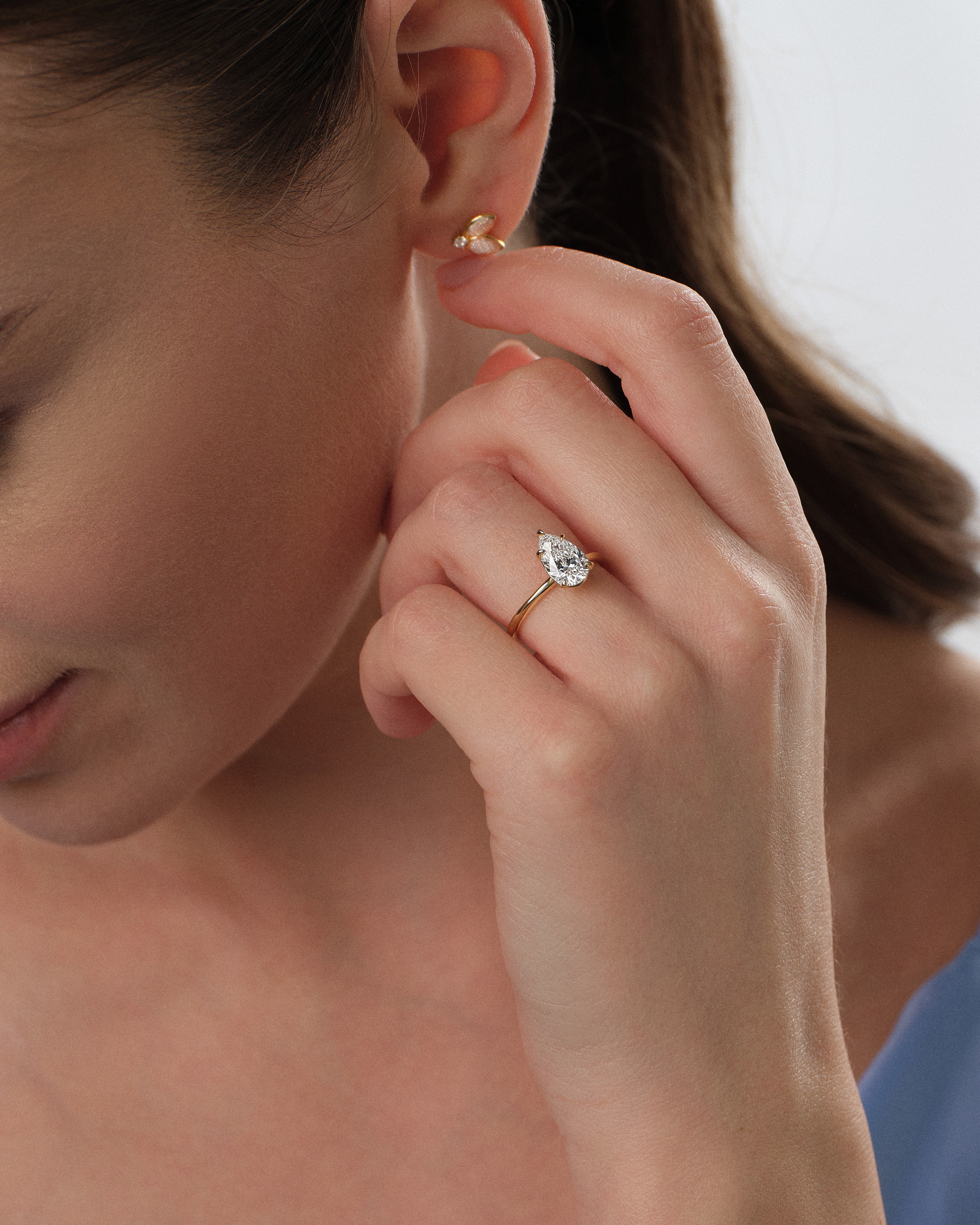 Moissanit Verlobungsring im Tropfenschliff (1,50 CT)