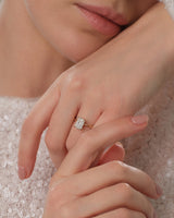 Moissanit Verlobungsring im Radiantschliff (1,50 CT)