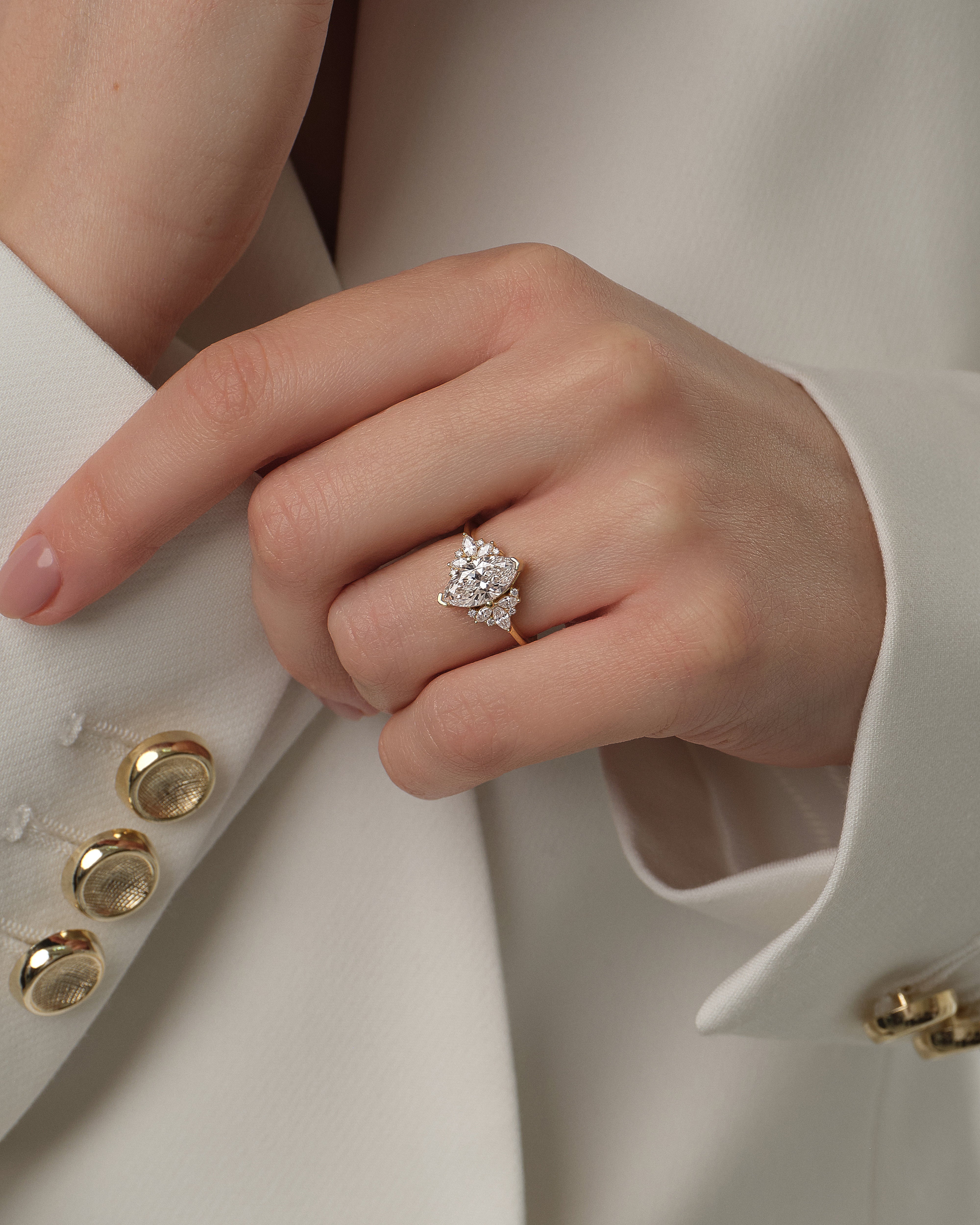 Vintage Moissanit Verlobungsring mit Marquise-Cluster (1,50 CT)