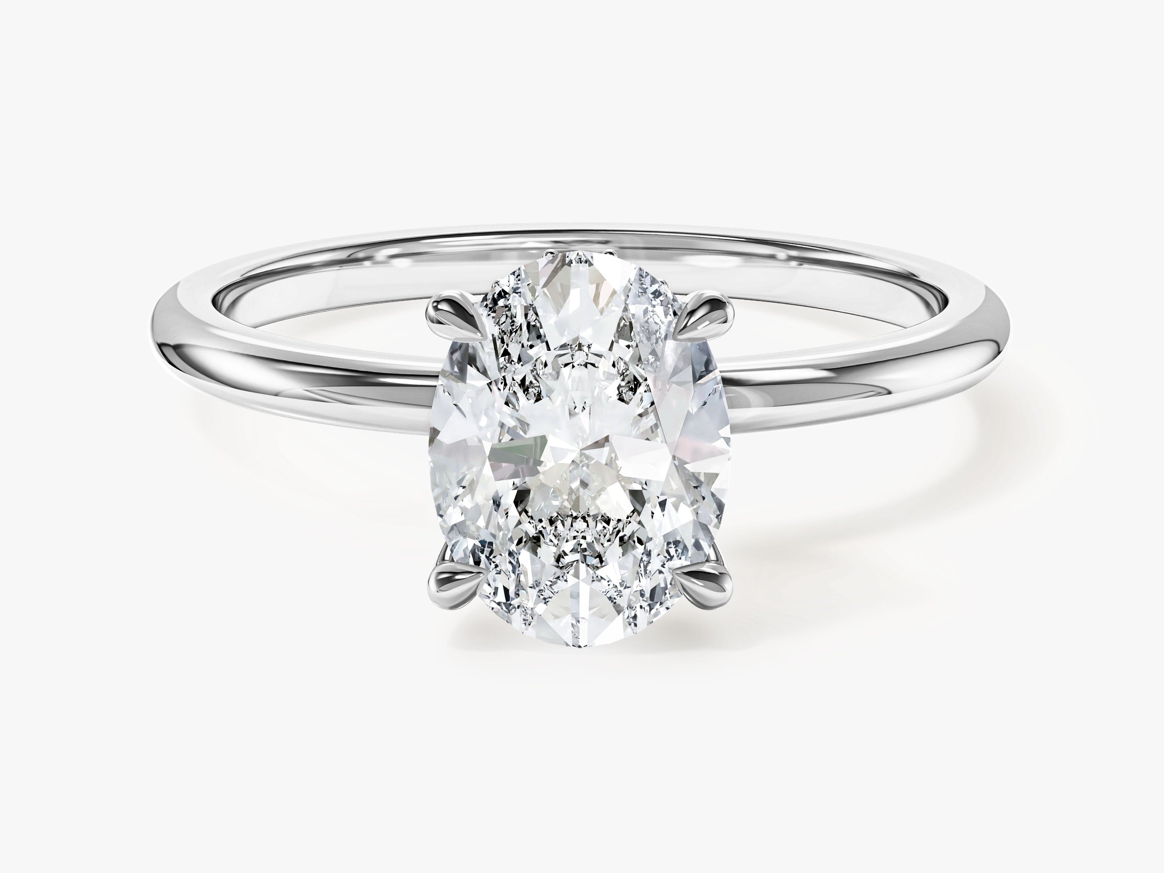 Moissanit Verlobungsring im Ovalschliff und verborgenem Halo (1,50 CT)