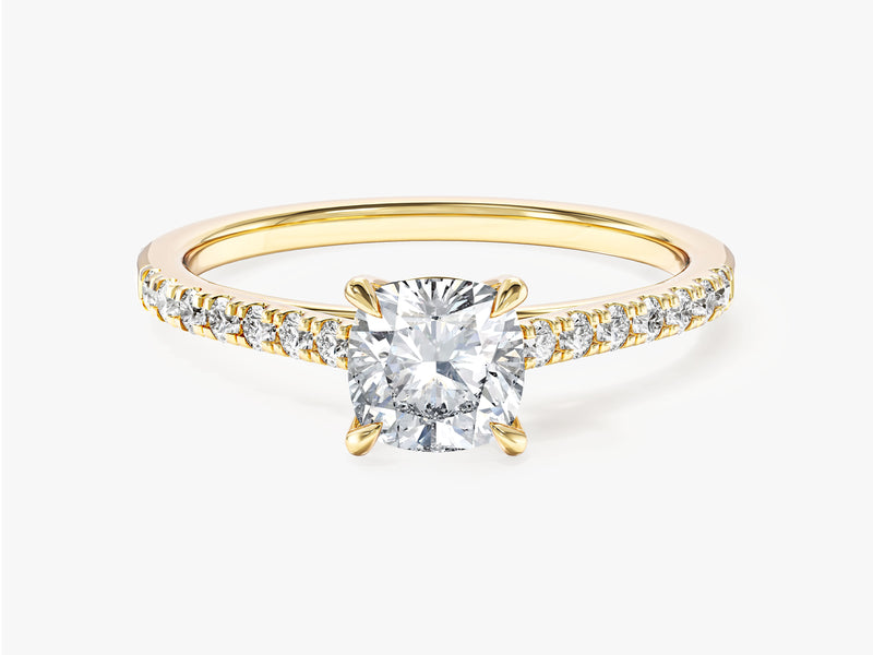 Moissanit Verlobungsring im Kissenschliff mit Pave-Seitensteinen (1,00 CT)