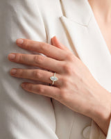 Moissanit Verlobungsring im Marquiseschliff Halo mit Pave-Seitensteinen (1,00 CT)