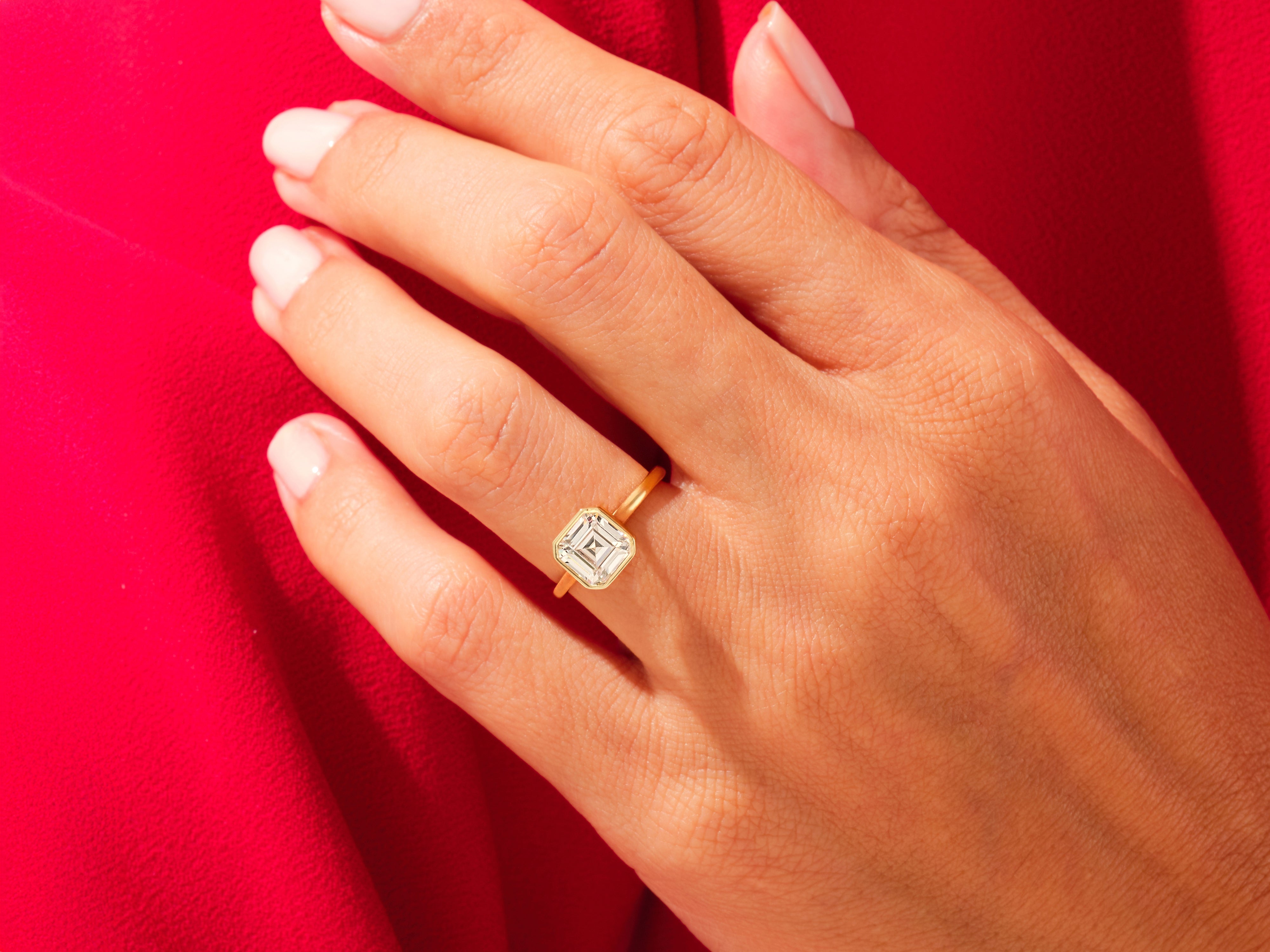 Labordiamant Verlobungsring im Bezel-Asscherschliff  (3,00 CT TW)