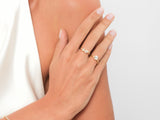 Moissanit-Verlobungsring mit Twisted-Ringschiene
