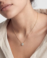 Oval Halo Halskette
