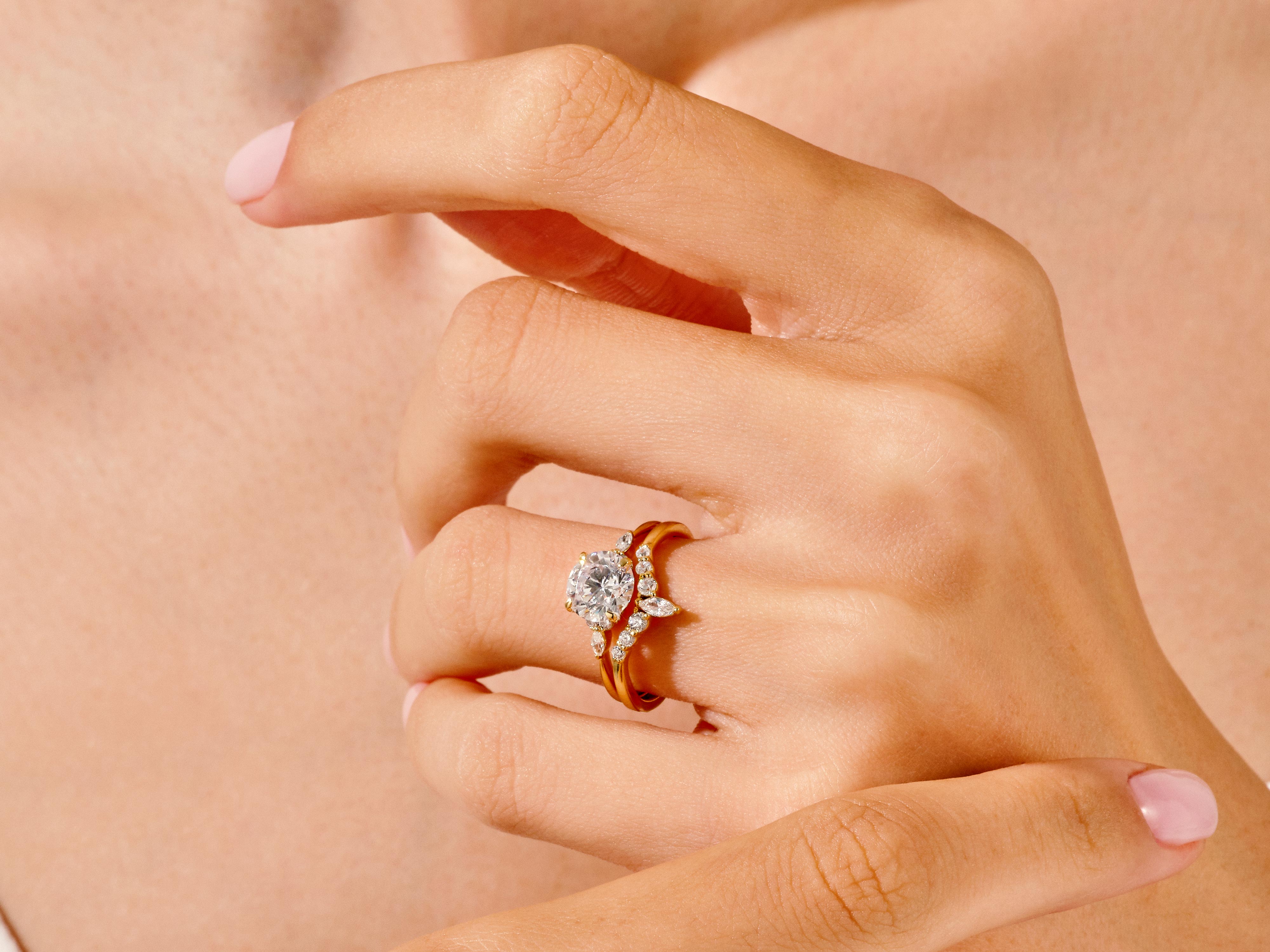 Vintage Marquise-Spitzen Moissanit-Ehering