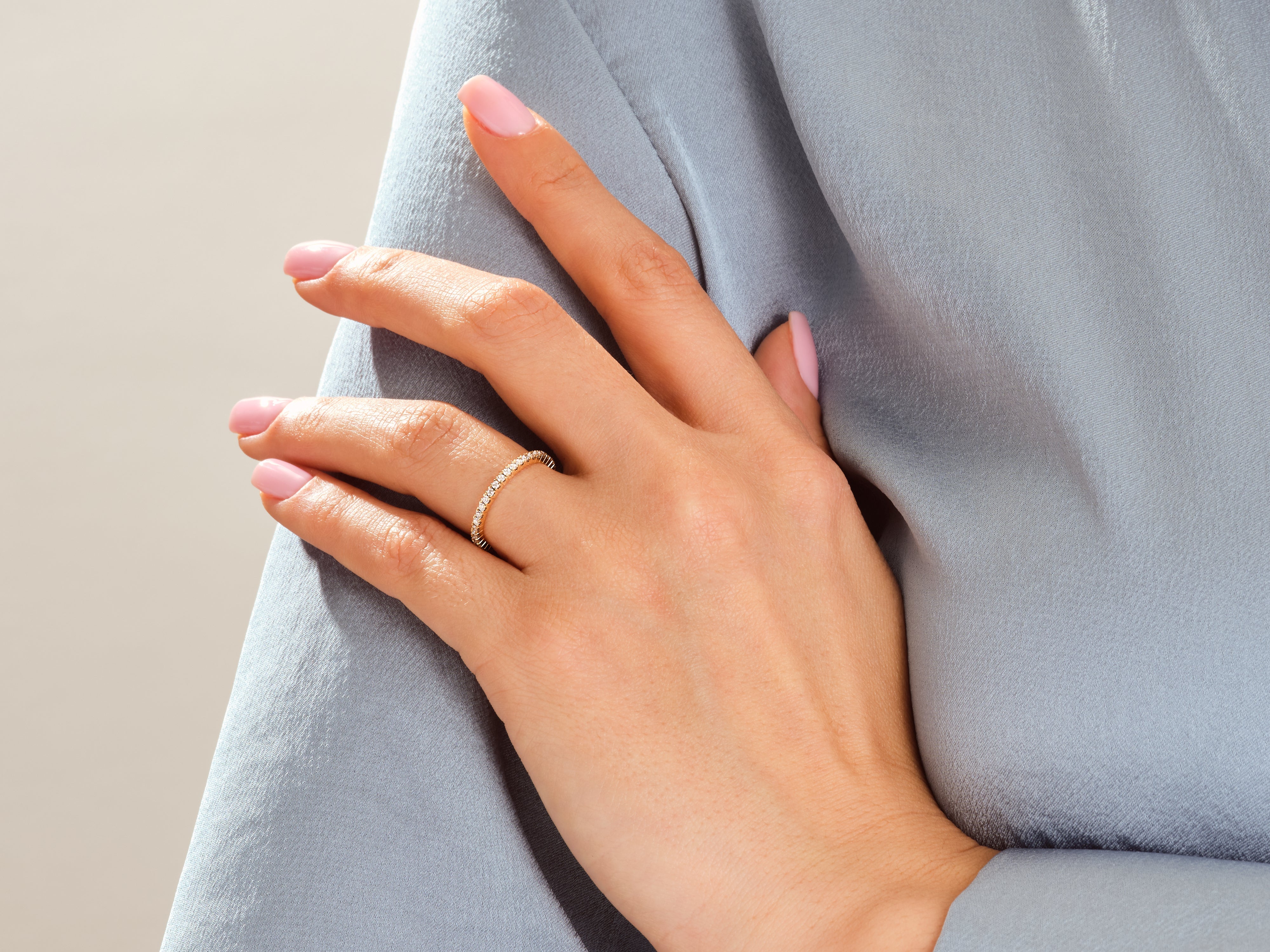 Ewigkeit Diamant-Ehereing im Schlitz (0,45 CT TW)