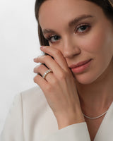 Ewigkeitsring mit Ovalschliff und geteilten Krappen (8,00 CT TW)