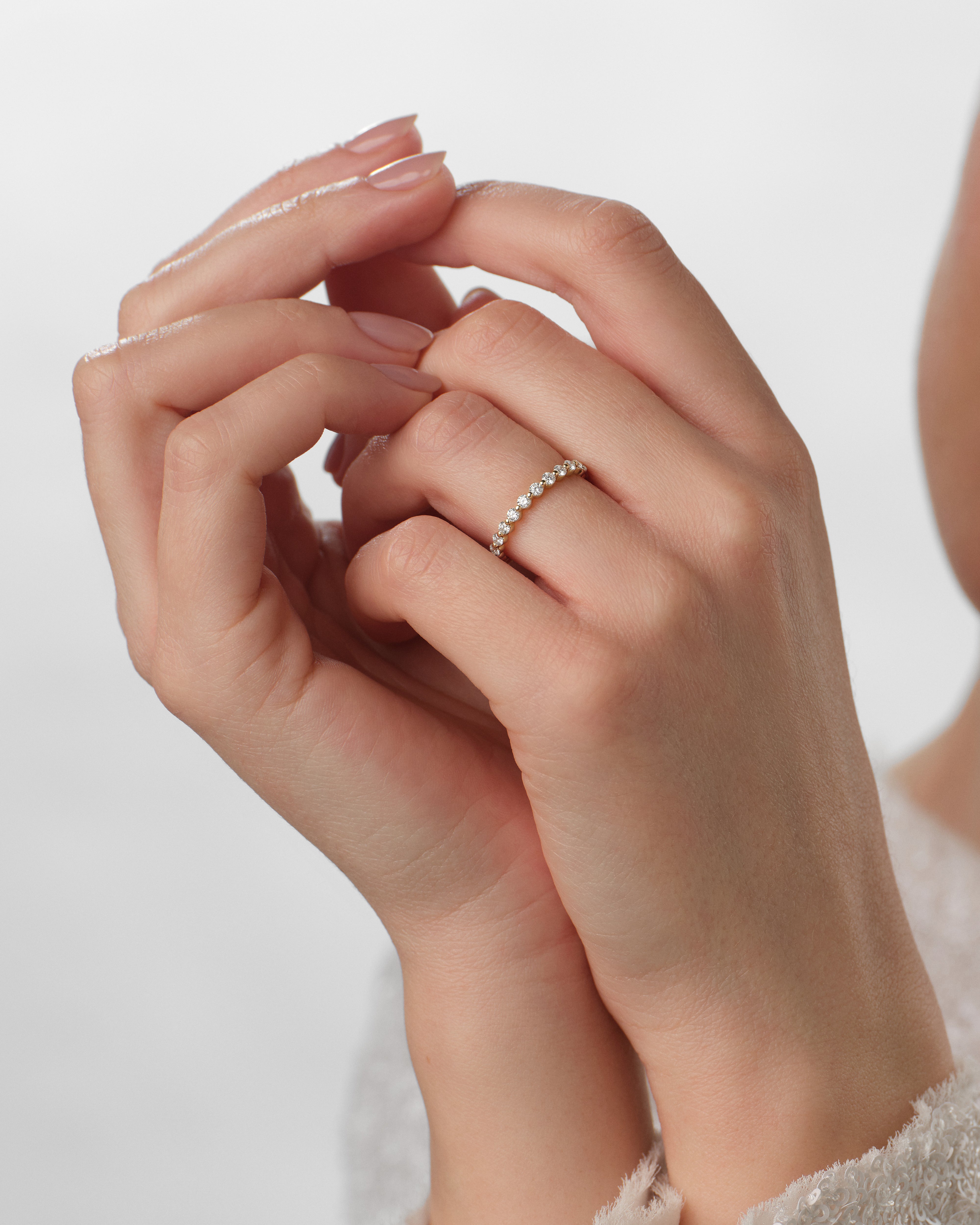 Ewigkeitsring mit Einzelkrappen-Fassung (0,75 CT TW)