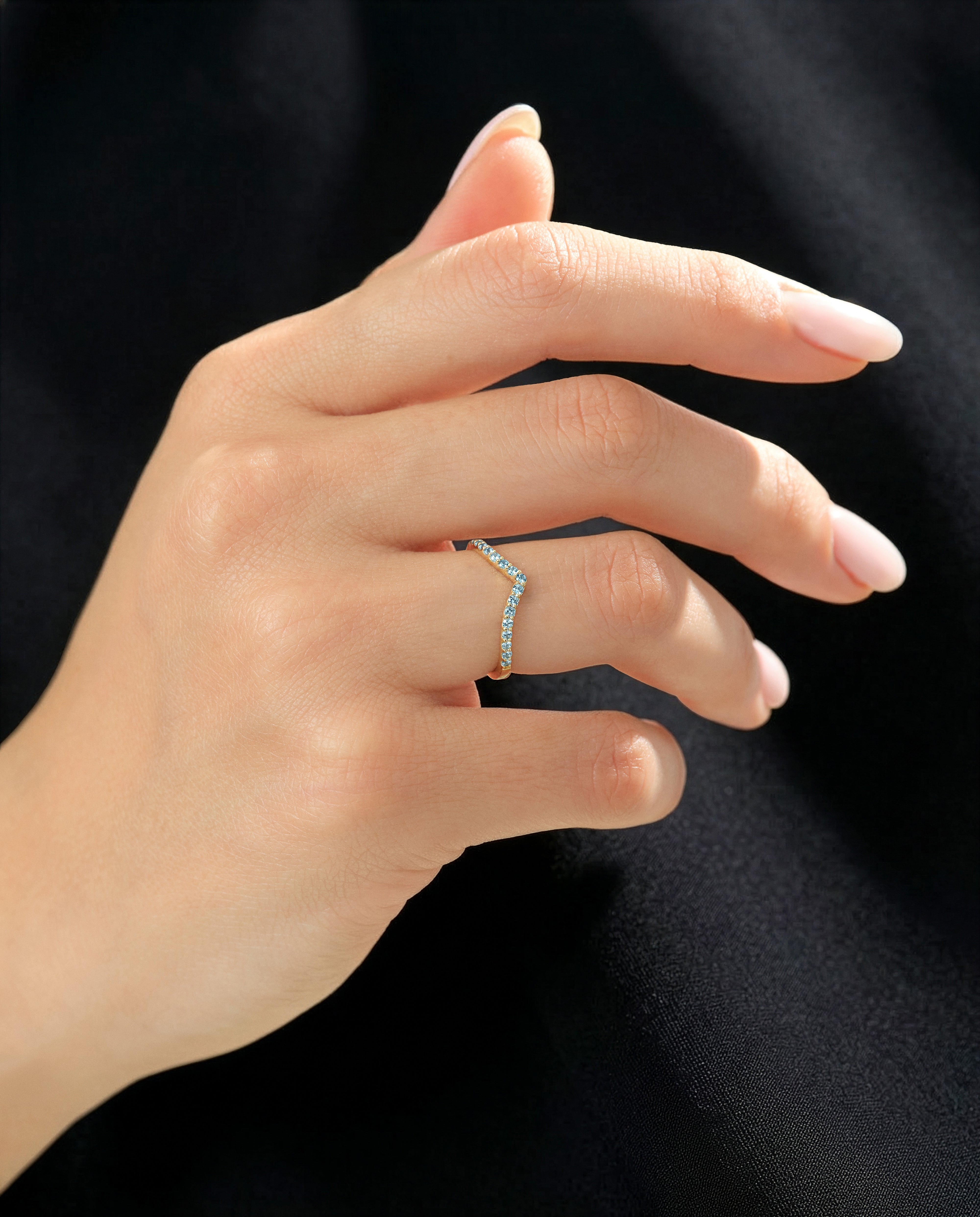 V - Geburtsstein Ring